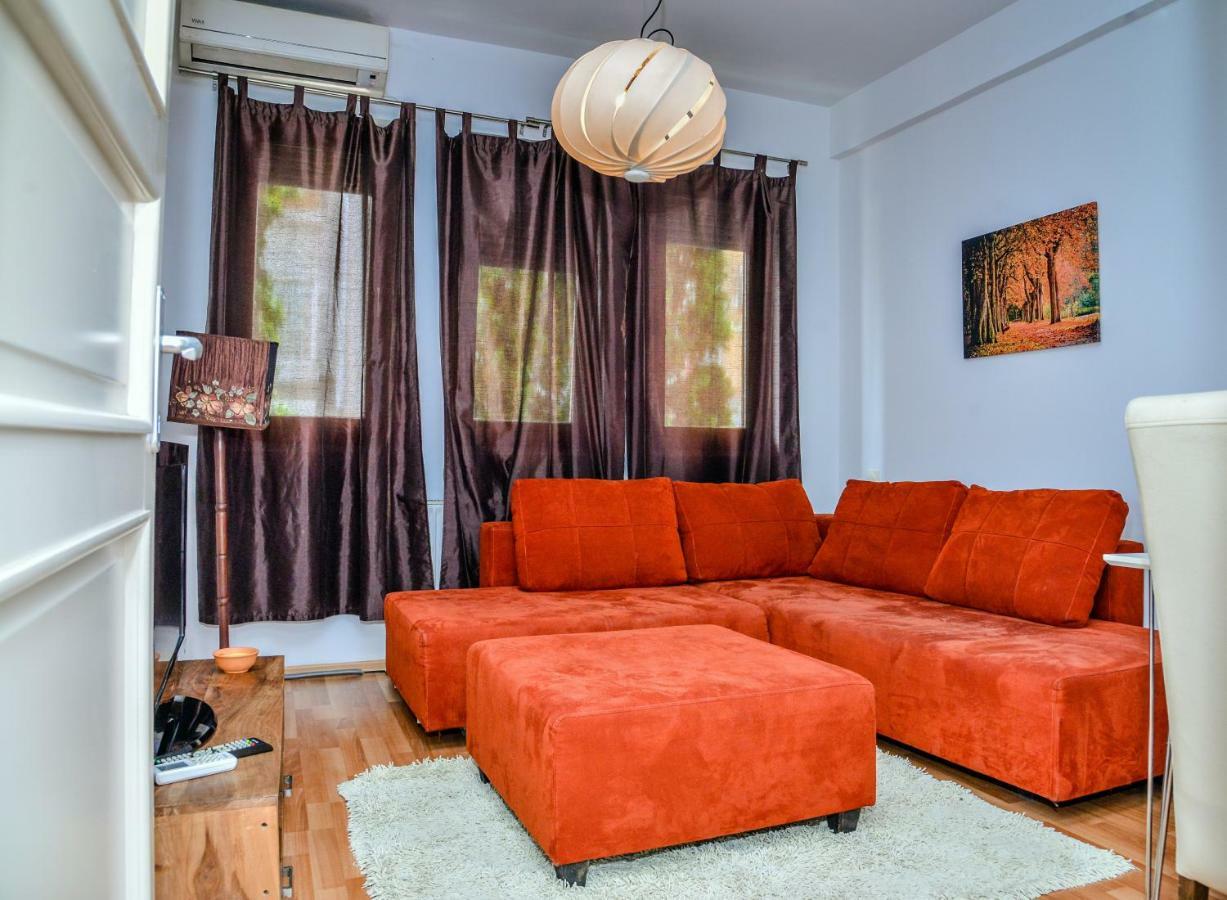 Tomas Apartments Skopje Buitenkant foto