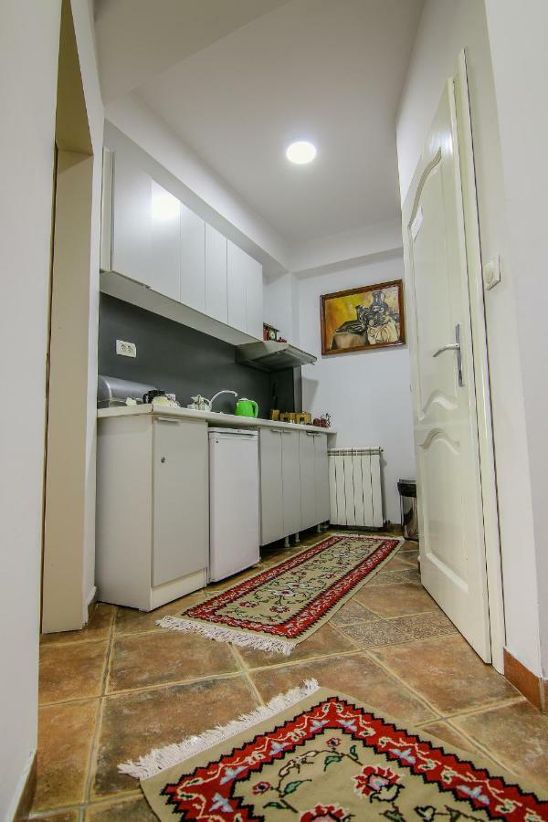 Tomas Apartments Skopje Buitenkant foto